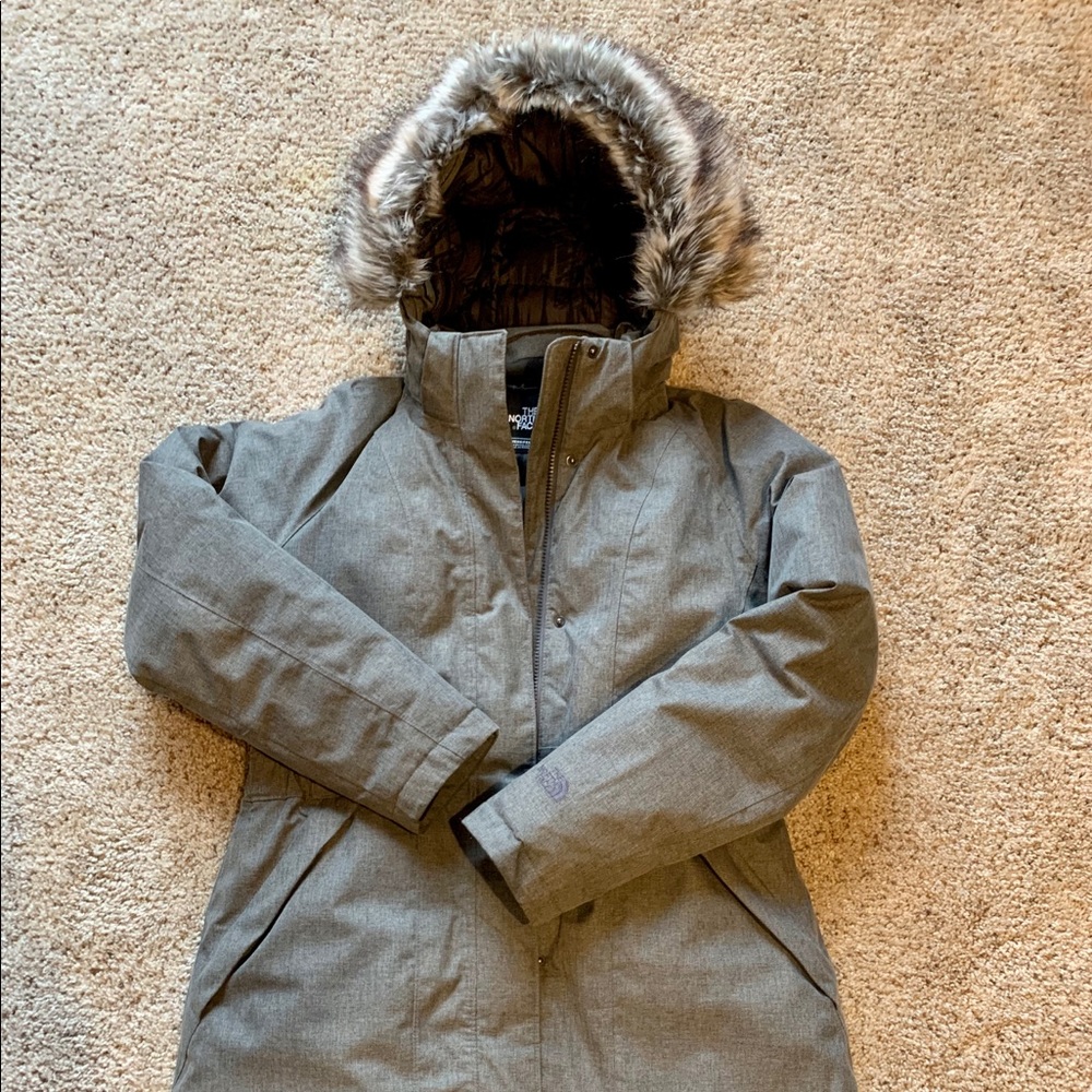 Women’s North Face Parka/Winter Coat Sz M
